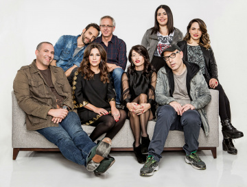 Sofa surfers
